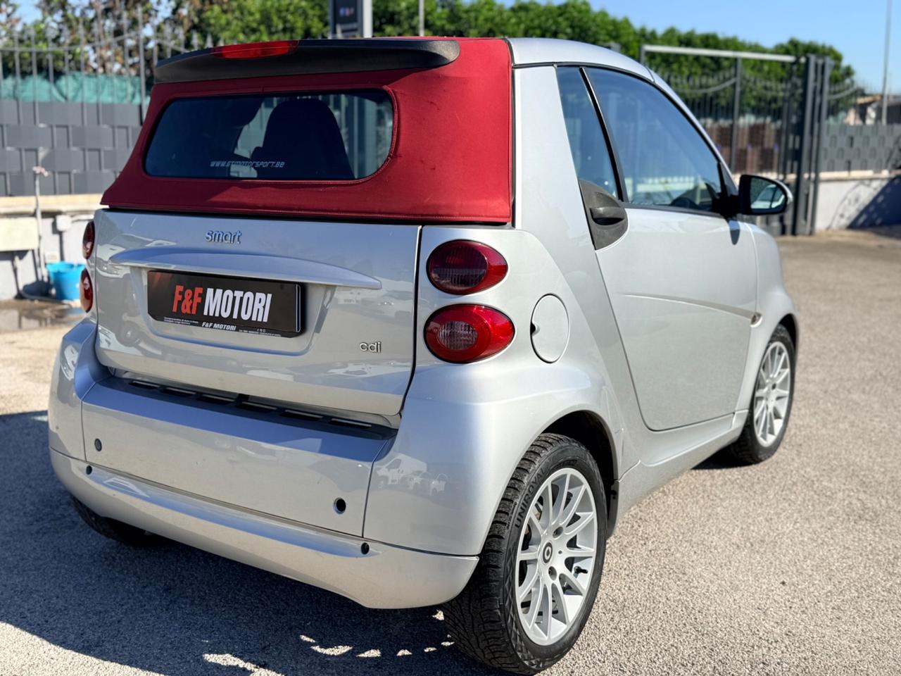 Smart ForTwo 800 40 kW cabrio passion cdi 2012