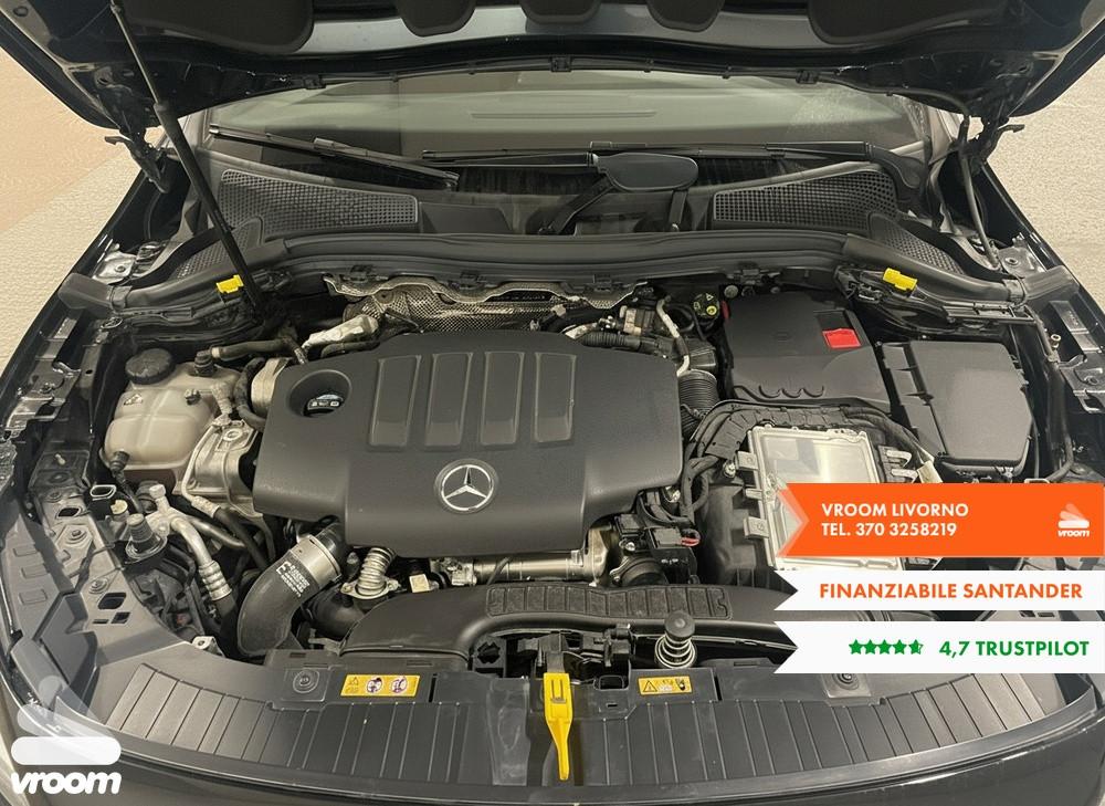 MERCEDES GLA (H247) GLA 200 d Automati...