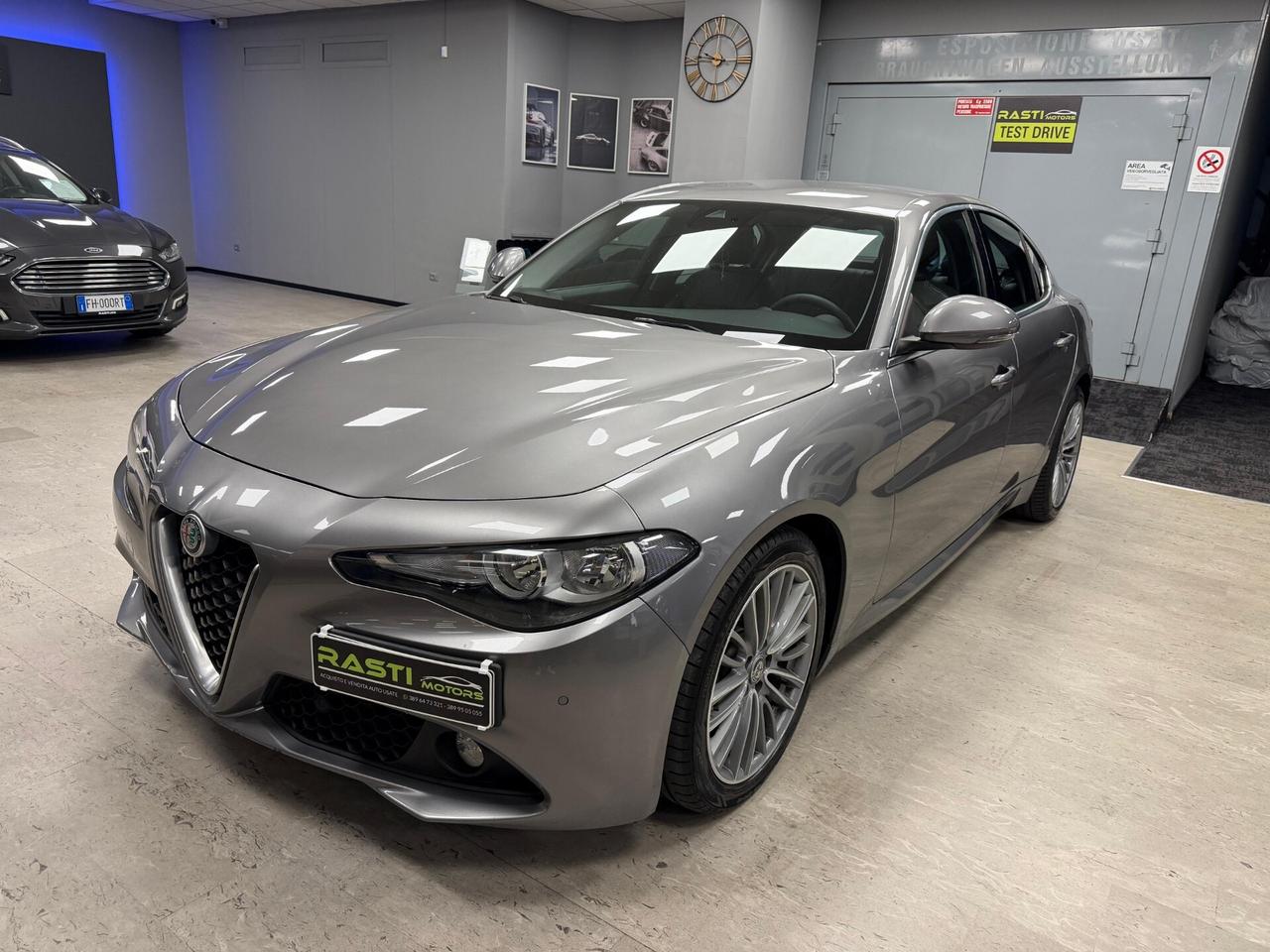 Alfa Romeo Giulia 2.2 Turbodiesel 180 CV AT8 Business Sport Launch Ed.