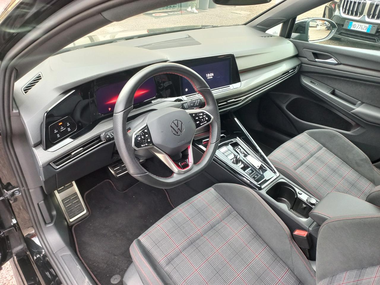 Volkswagen Golf GTI 2.0 TSI DSG