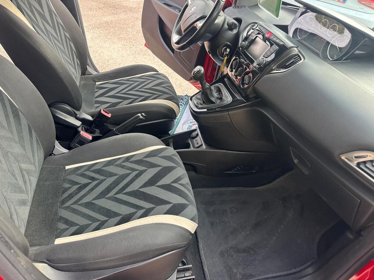 Lancia Ypsilon 1.3 MJT 16V 95 CV 5 porte S&S Gold NEOPATENTATI