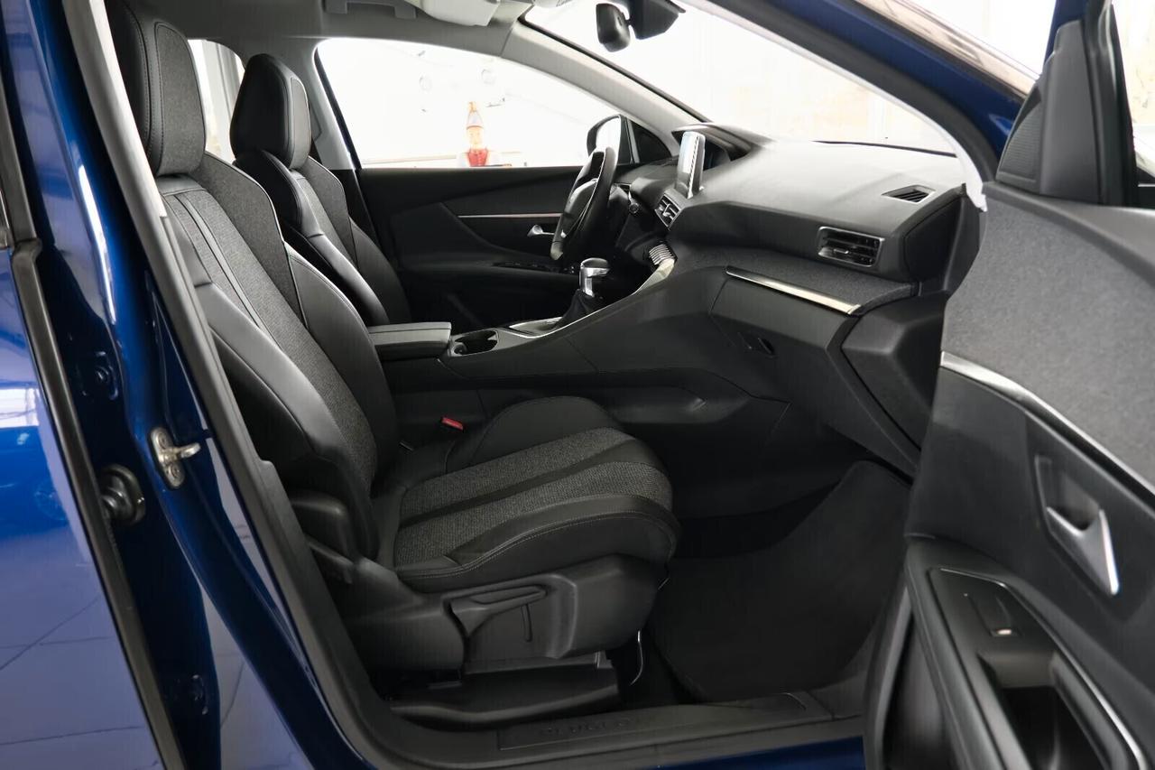 Peugeot 3008 BlueHDi 130 S&S EAT8 Allure ok neo patentati