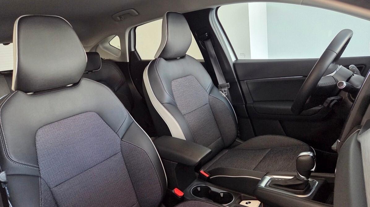 Renault Captur Plug-in Hybrid E-Tech 160 CV Intens