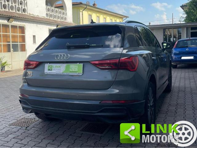 AUDI Q3 S-tronic S-line plug-in Hybrid Identity Black