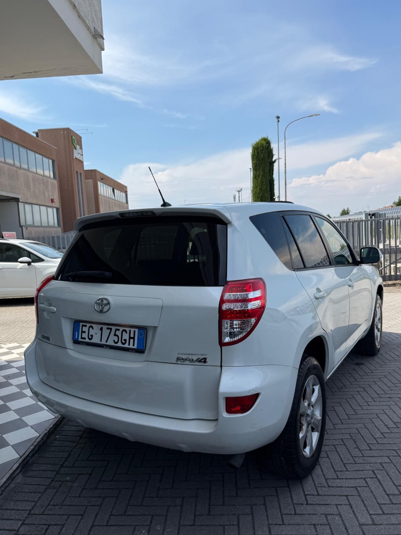 Toyota RAV 4 RAV4 Crossover 2.2 D-4D 150 CV DPF Exclusive
