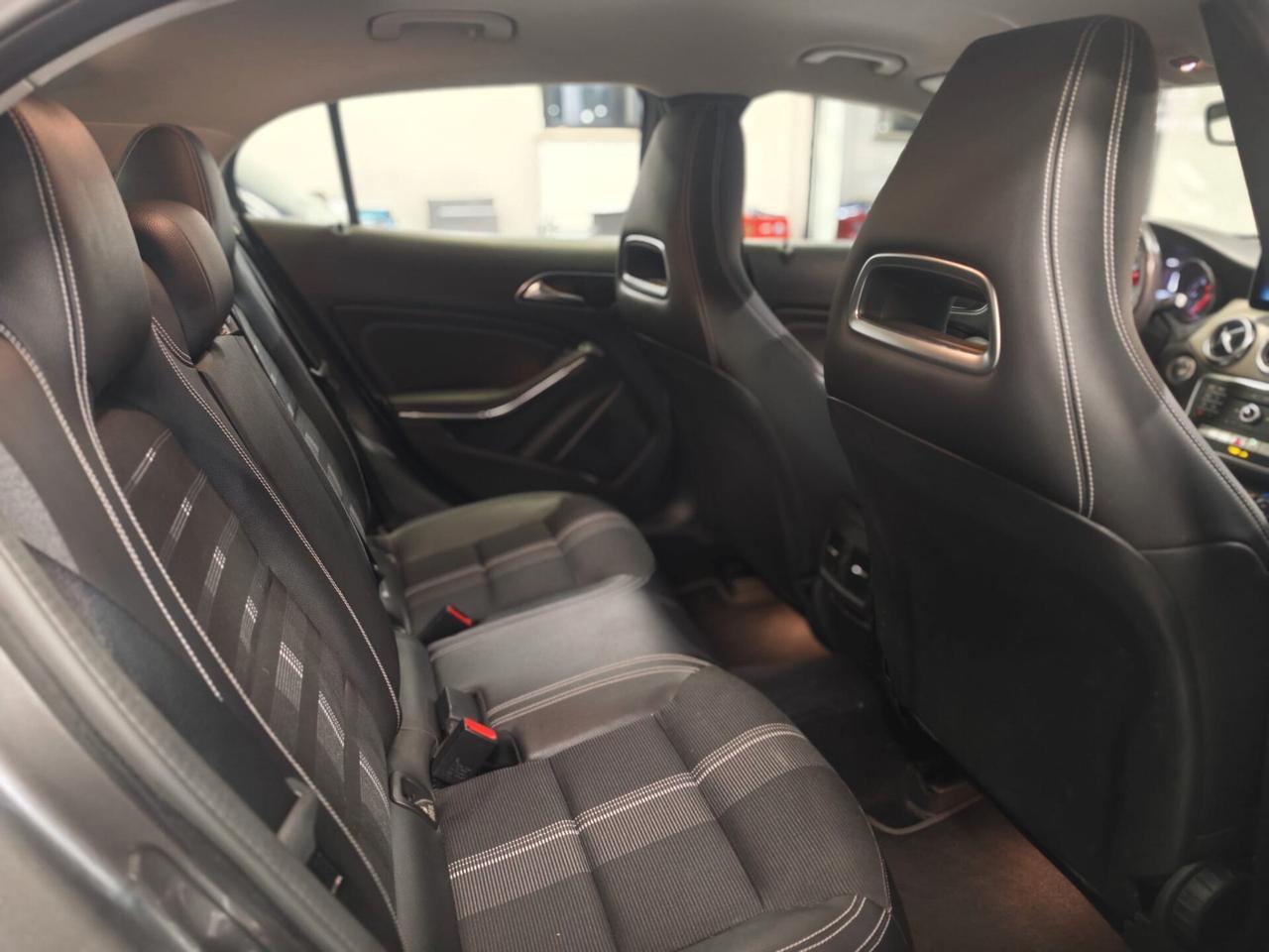 Mercedes-benz GLA 200 d Premium