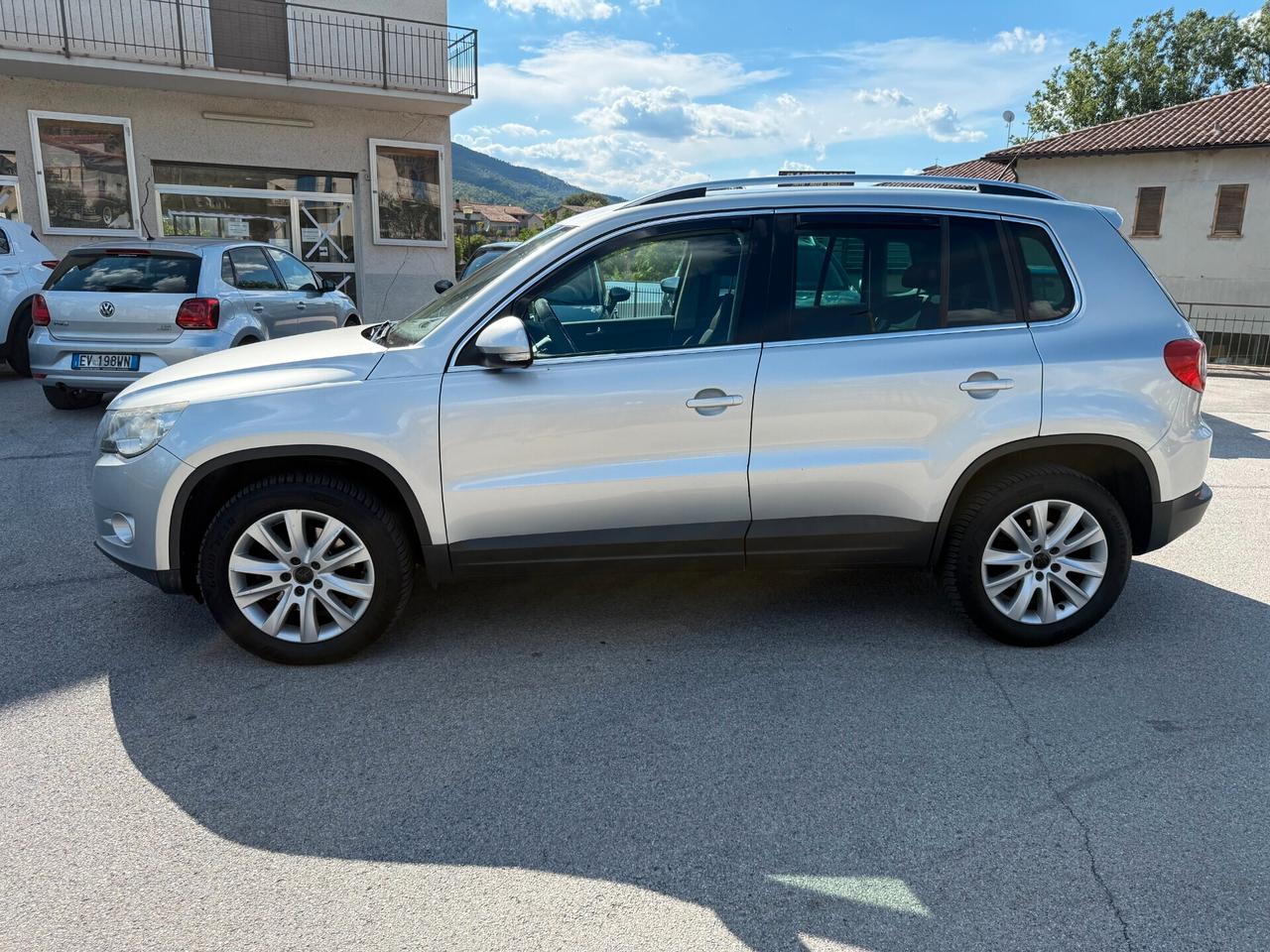 Volkswagen Tiguan 2.0 TDI DPF 4MOTION tiptronic Track & Field
