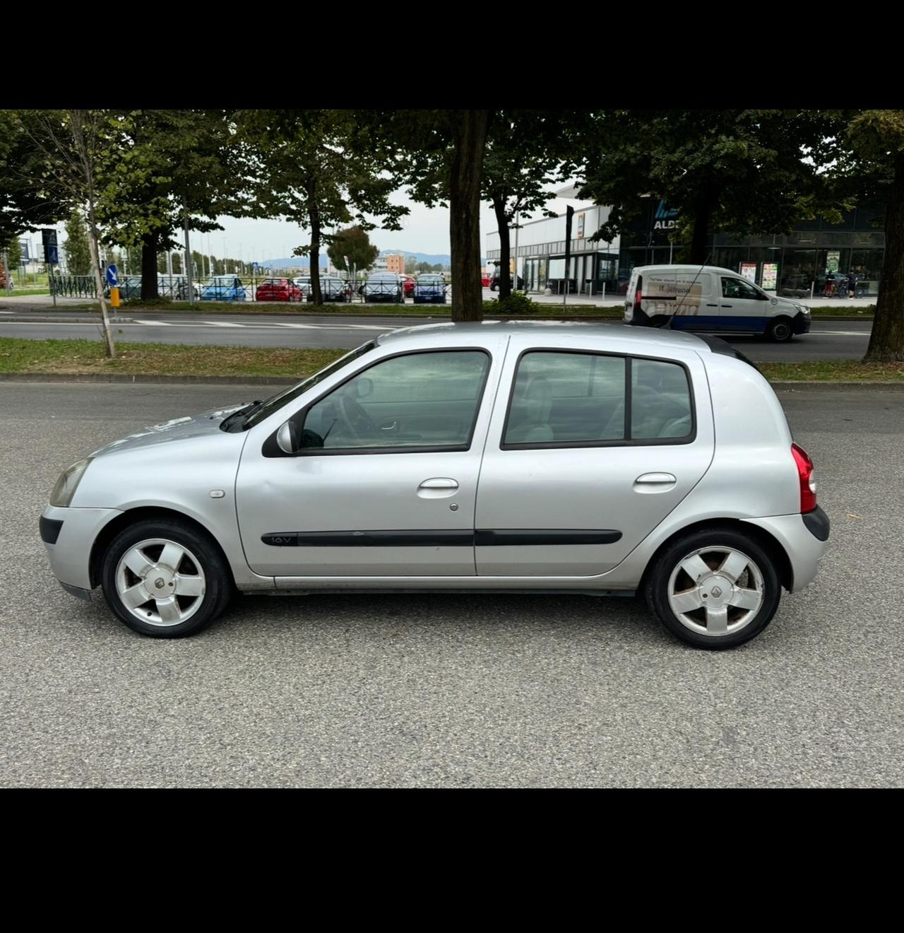 Renault Clio 1.2 16V cat 5 porte (SU APPUNTAMENTO)