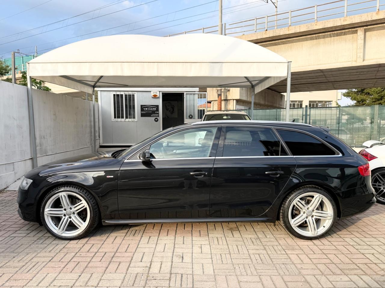Audi A4 2.0 TDI S-Tronic quattro S-Line - GARANZIA