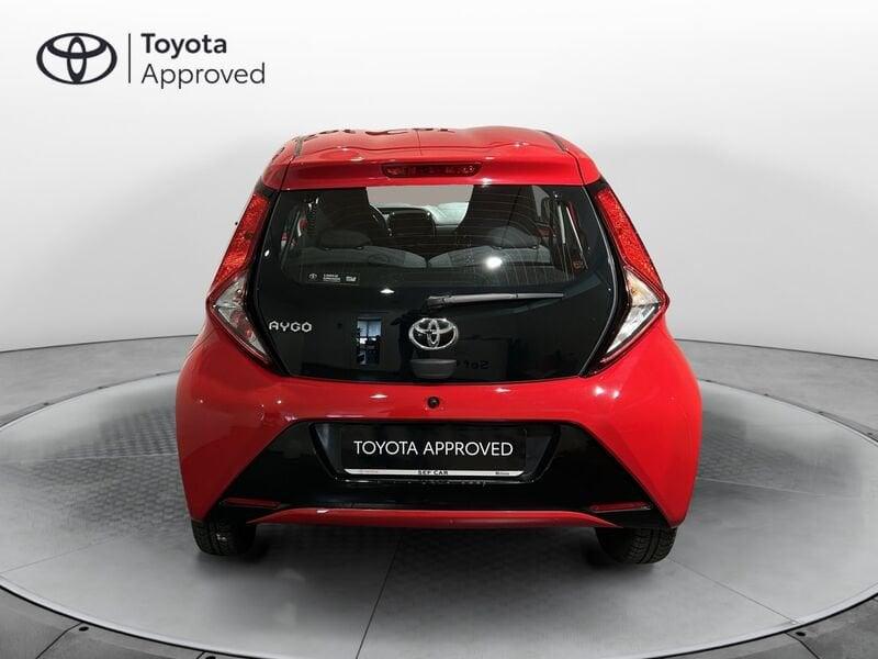 Toyota Aygo Connect 1.0 VVT-i 72 CV 5 porte x-fun X NEOPATENTATI