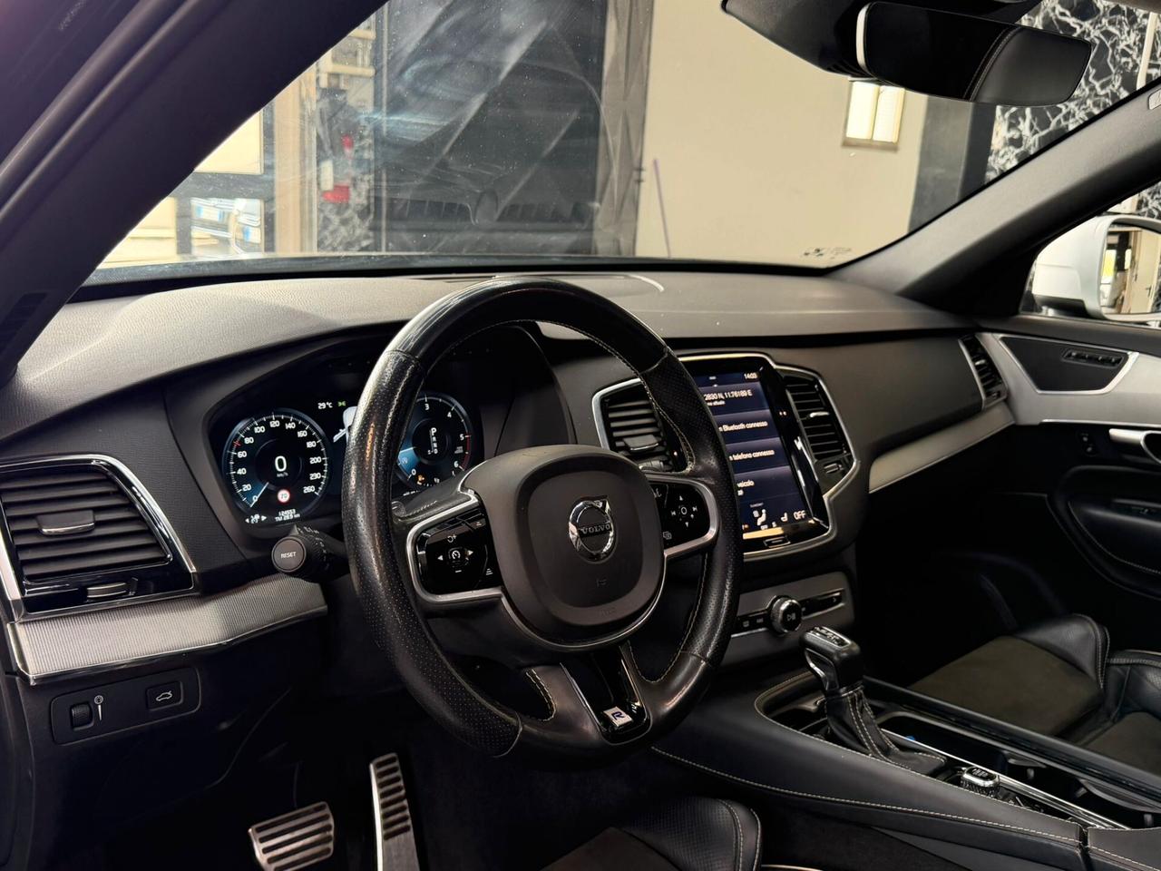 Volvo XC90 D5 AWD Geartronic 7 posti R-design