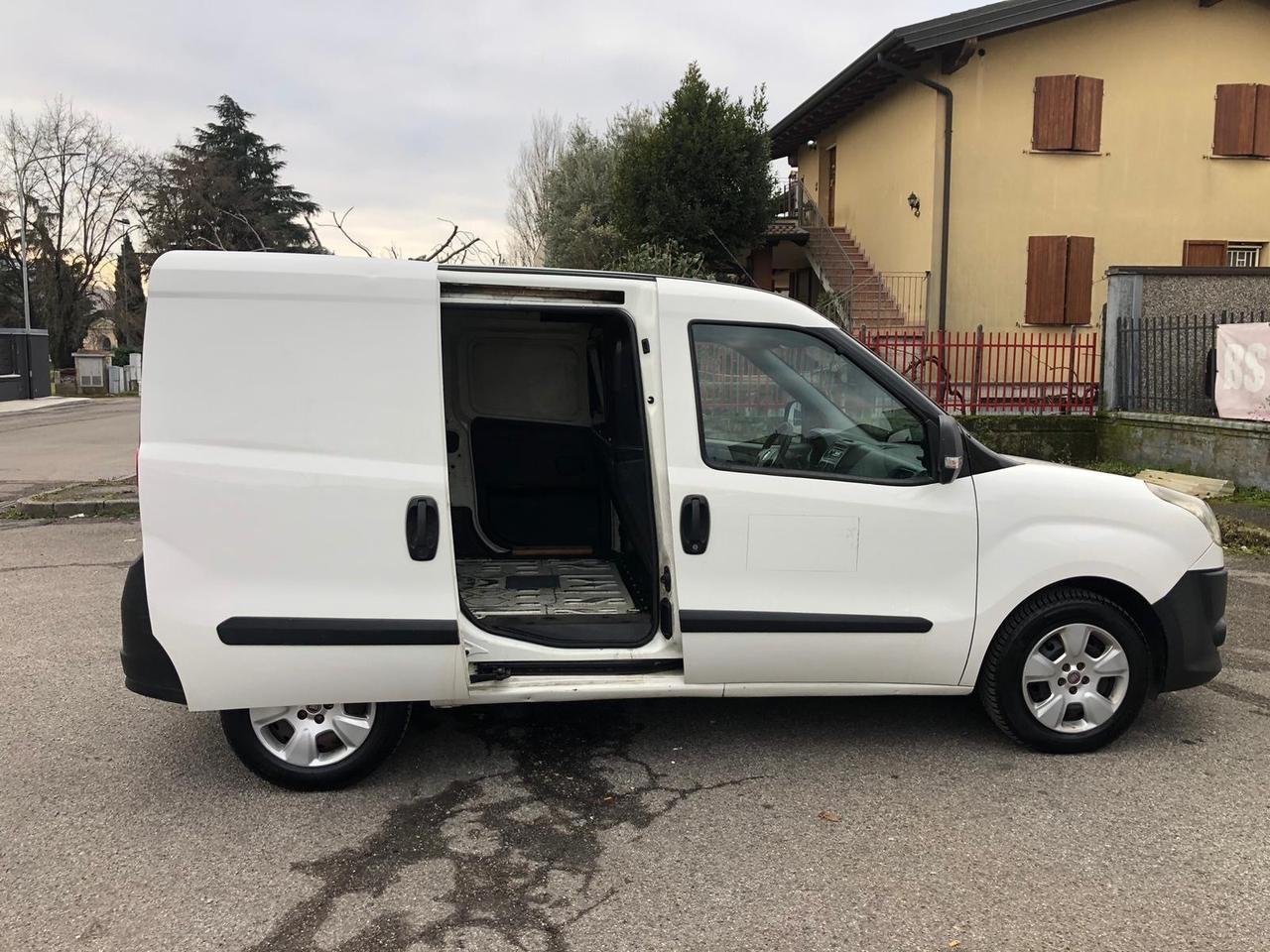 Doblo 1300 mltj 90 cv autocarro