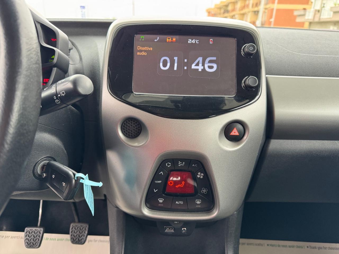 Toyota Aygo 1.0 VVT-i 69 CV 5 porte x-play