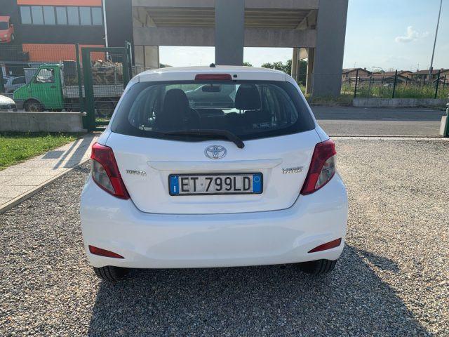 TOYOTA Yaris 1.0 5 porte Active