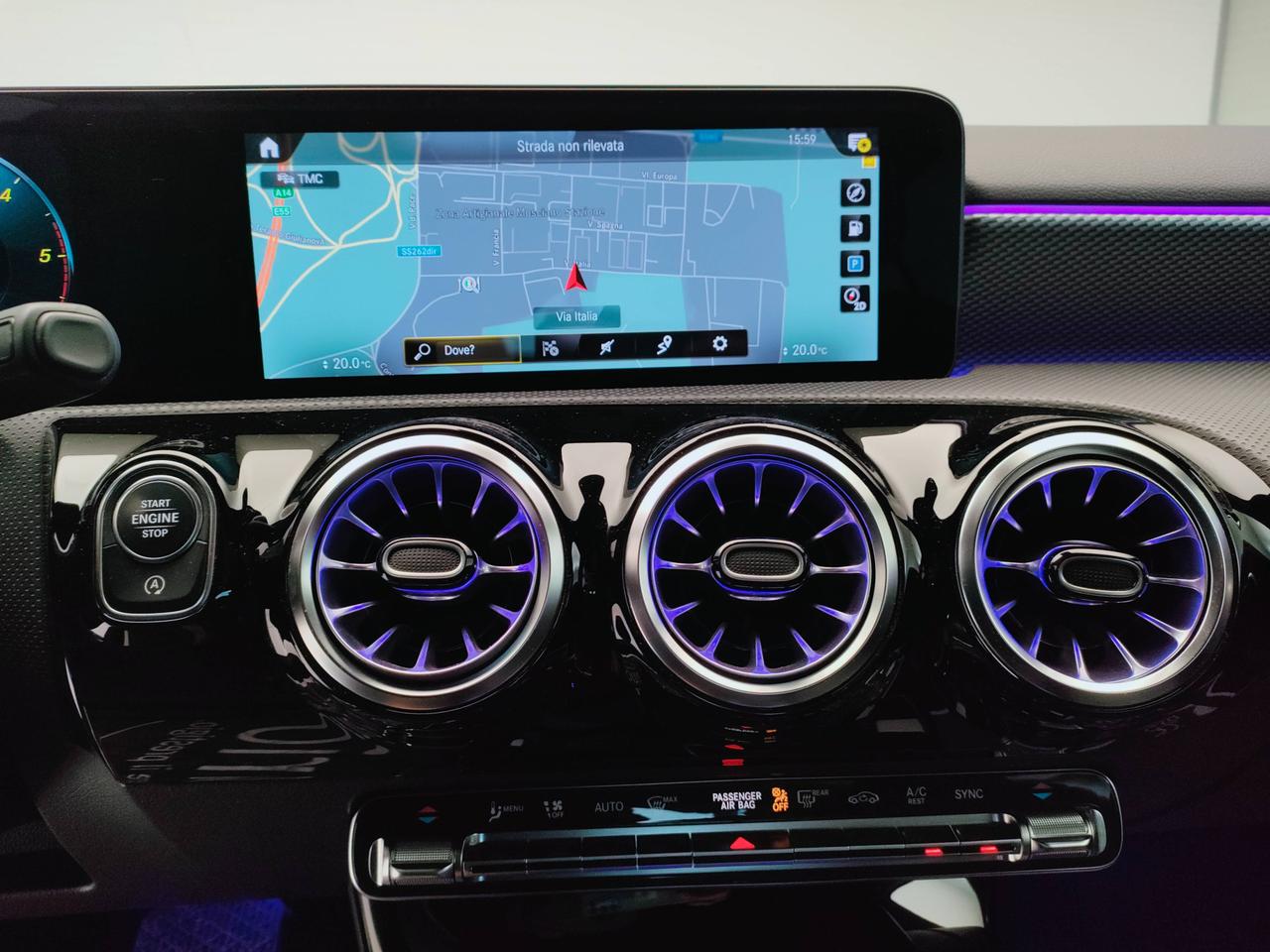 Mercedes-Benz Classe A - W177 2018 - A 180 d Sport Night edition auto