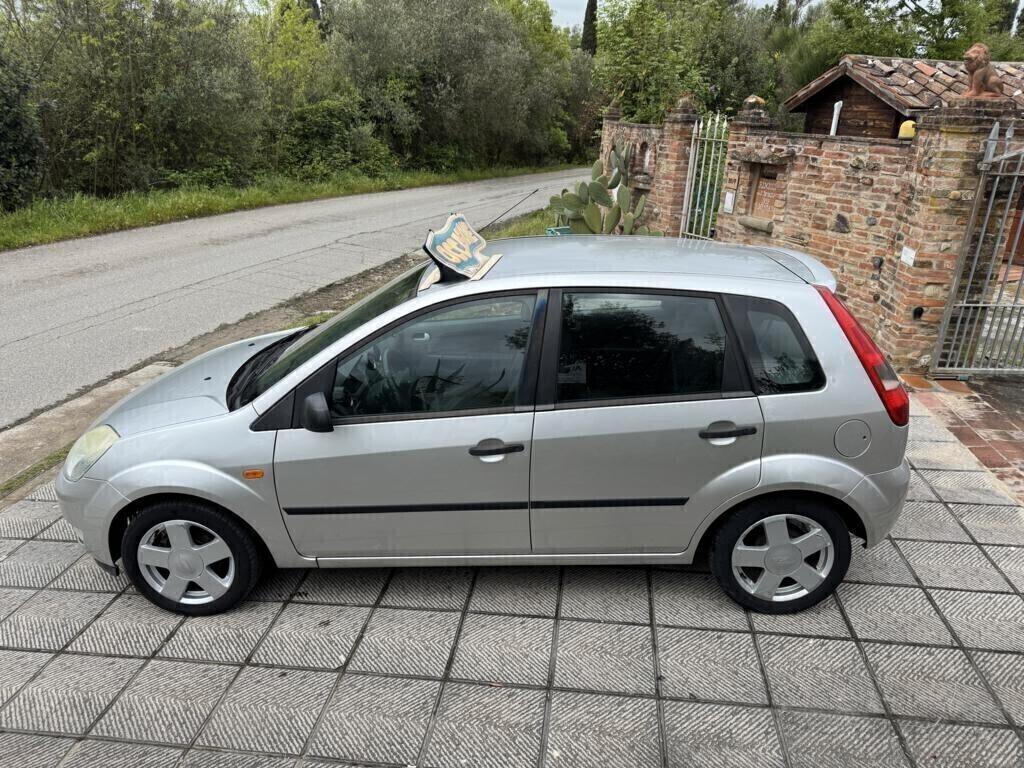 Ford Fiesta 1.4 b.OK NEOPATENT.GARANZIA 12 MESI