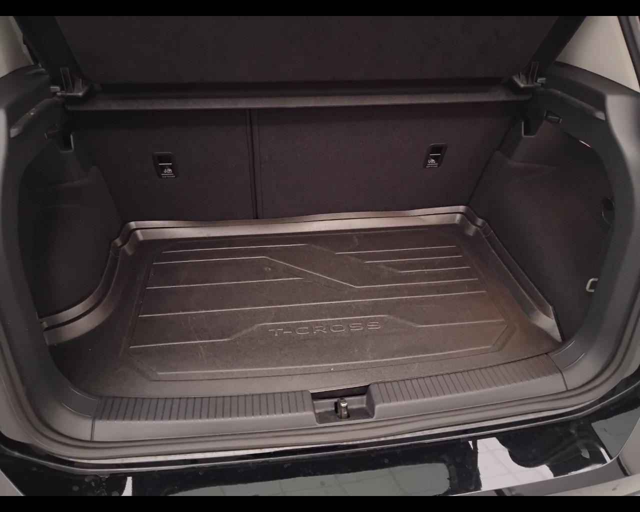 VOLKSWAGEN T-Cross 2019 - T-Cross 1.0 tsi Advanced 110cv