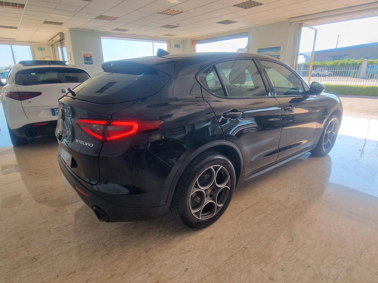 Alfa Romeo Stelvio 190cv Q4 2022