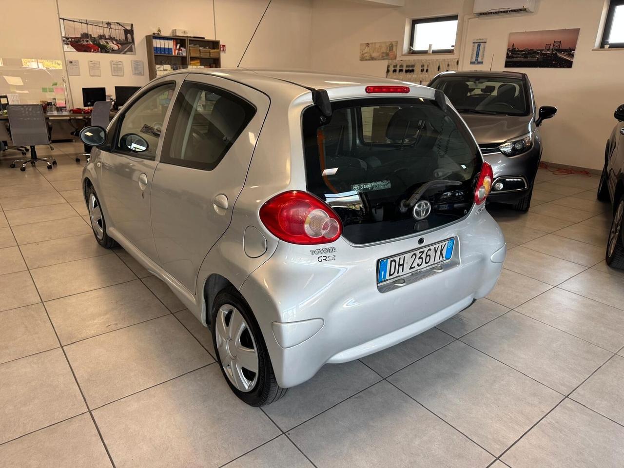 Toyota Aygo 1.0 VVT-I BENZ 68CV 5P NEOPATENTATI 2007