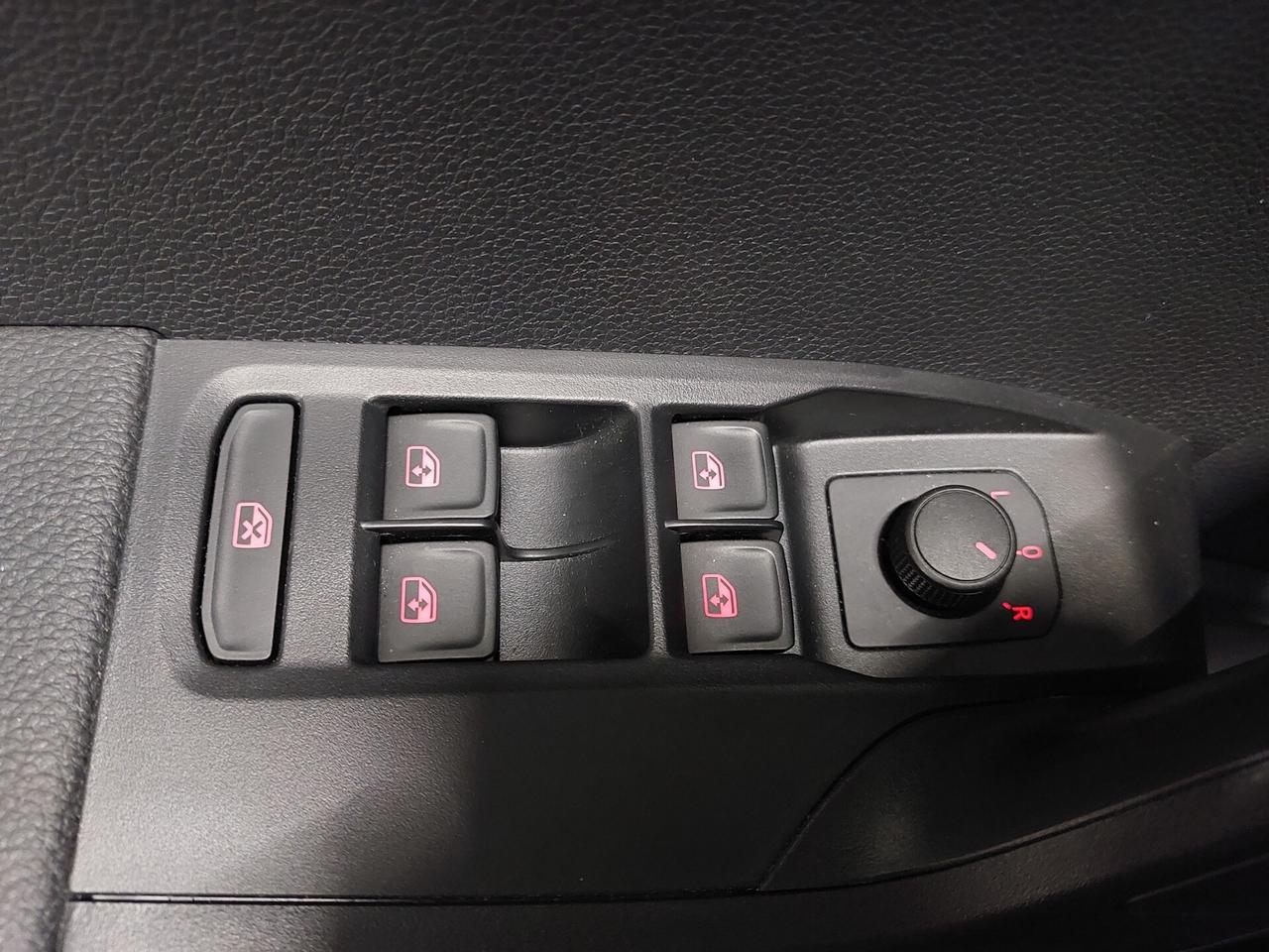 SEAT Arona Arona 1.0 EcoTSI Black Edition