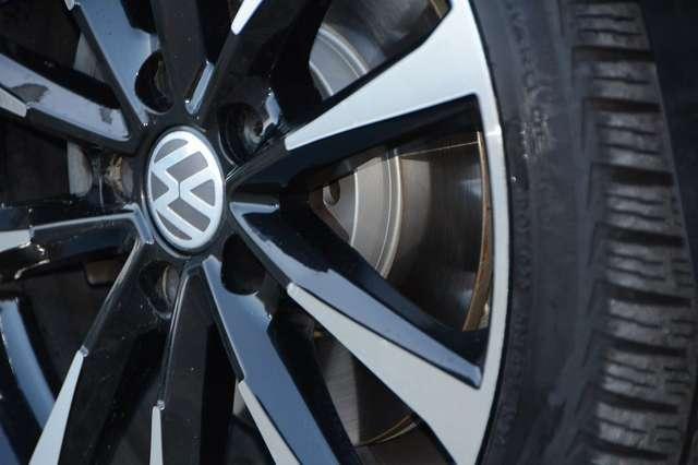Volkswagen Golf VII 5p 1.6 tdi Highline 115cv dsg CERCHI 18"