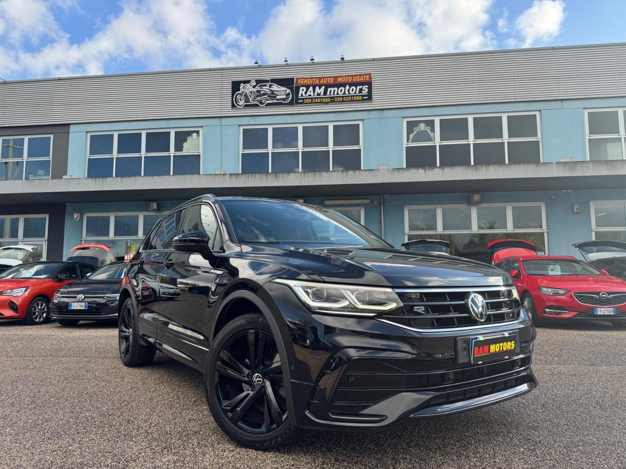 Volkswagen Tiguan 2.0 TDI 150 CV SRC DSG R-Line FULL SERVICE