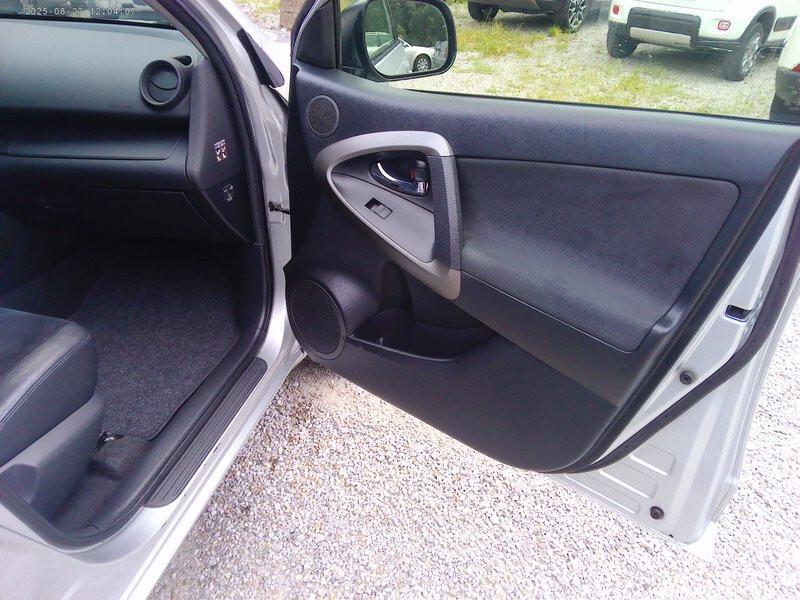 Toyota RAV 4 RAV4 Crossport 2.2 D-4D 150 CV Lounge