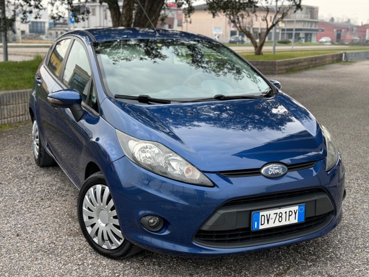 Ford Fiesta 1.2 82 CV 5 porte Neopatentati