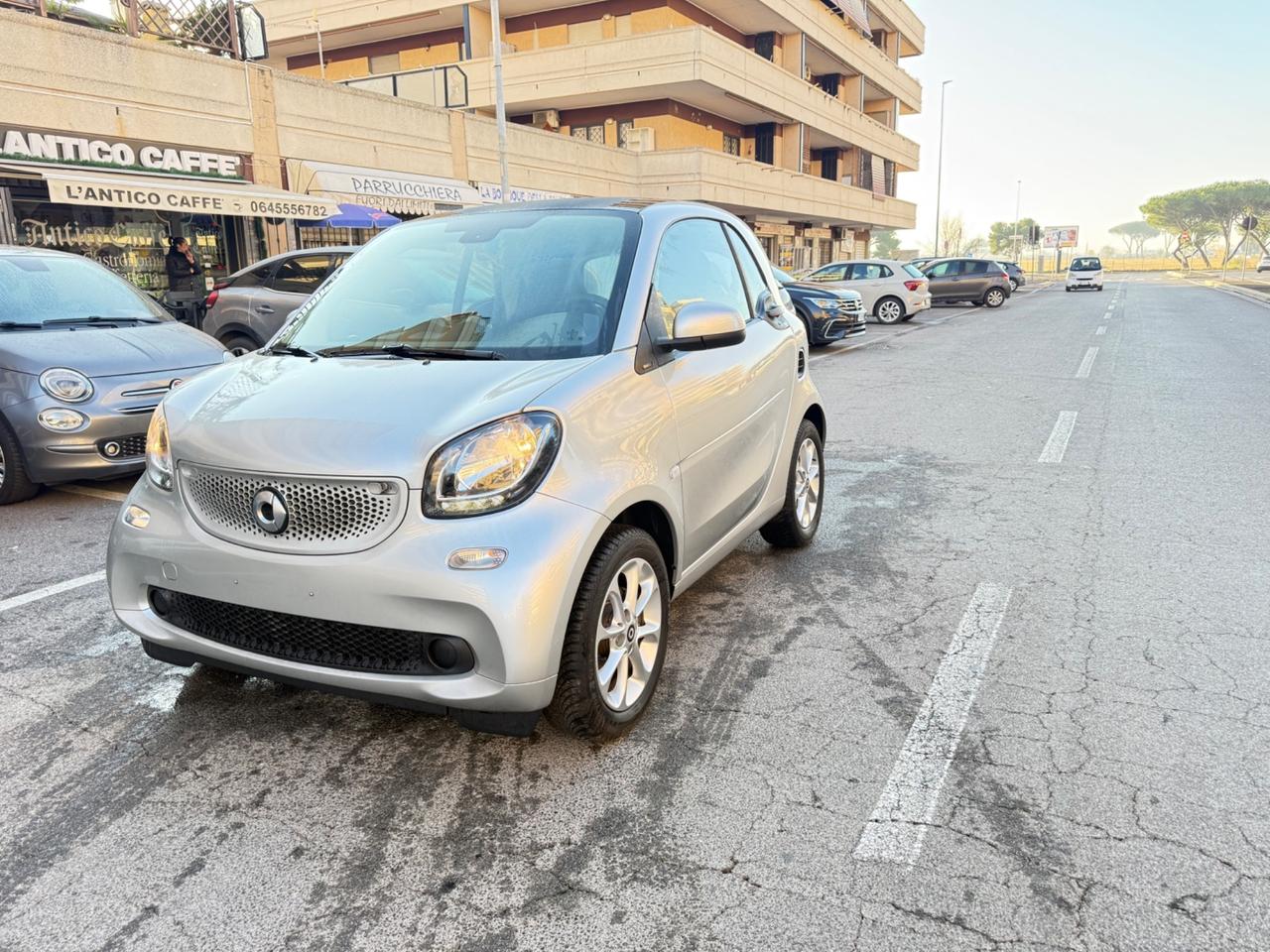 Smart ForTwo 70 1.0 twinamic Passion LED PDC PANORAMA BLUETOOTH SOLO 1600 KM INTROVABILE