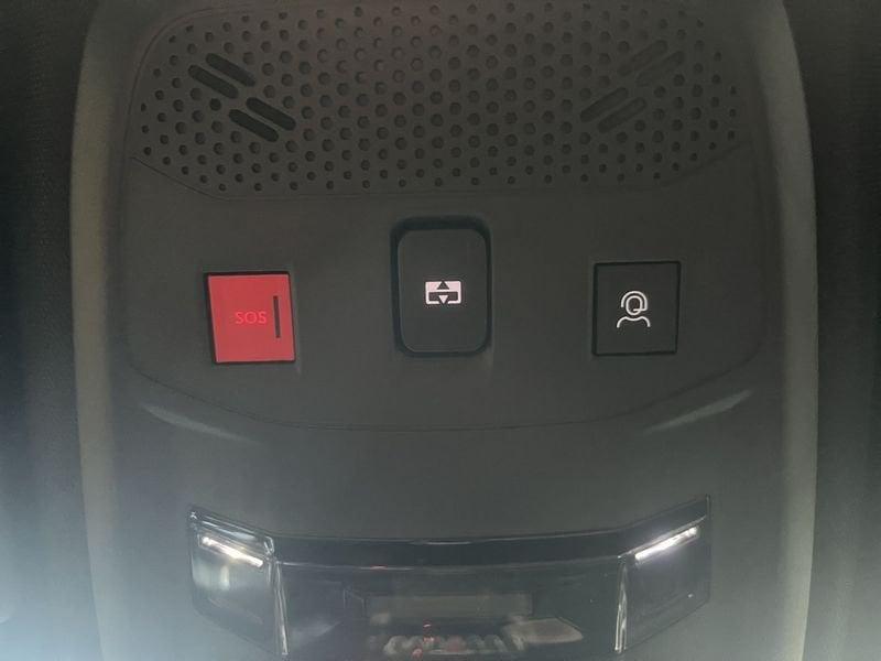 Peugeot 2008 2008 1.2 hybrid GT 145cv e-dcs6
