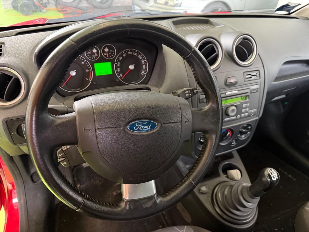 Ford Fiesta 1.2 16V 75cv 5p. NEOPATENTATI