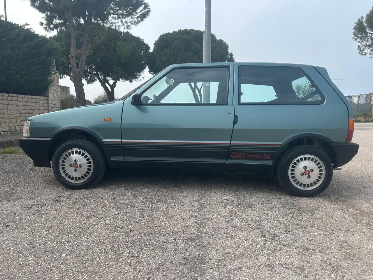 Fiat Uno turbo i.e. 3 porte