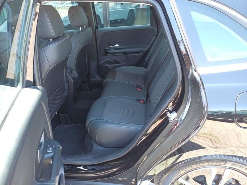 Mercedes-Benz Classe B B 180 d Advanced