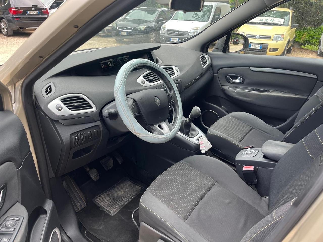 Renault Scenic Scénic X-Mod 1.5 dCi 110CV Luxe
