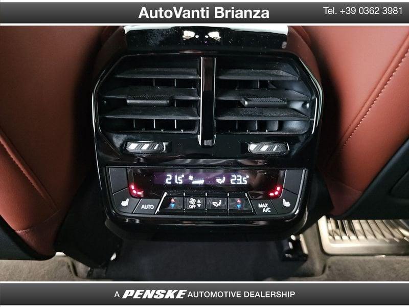 BMW iX iX xDrive50 Pacchetto Sportivo KIT GOMME INVERNALI