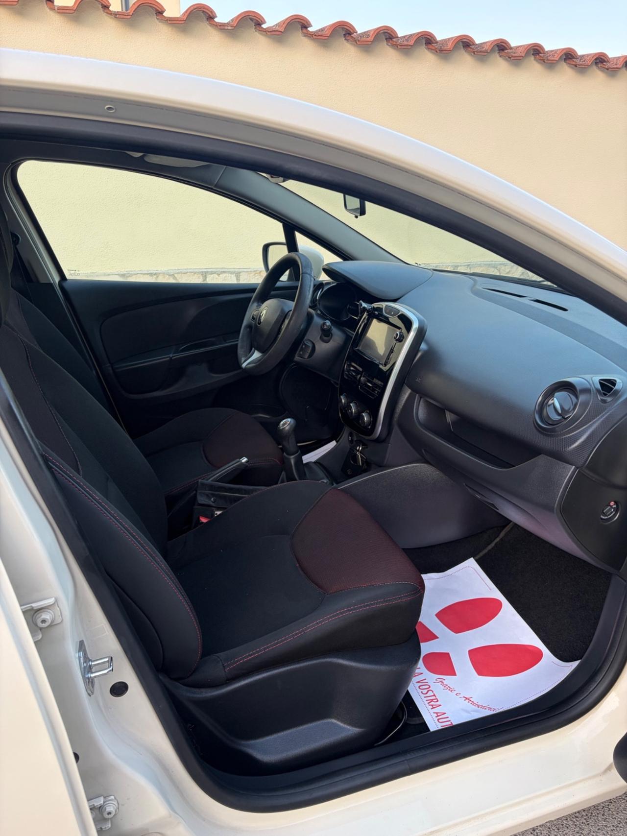 Renault Clio 1.2 75CV 5 porte