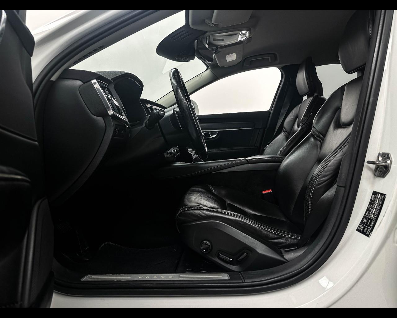 VOLVO V90 Cross Country D5 AWD Geartronic Pro
