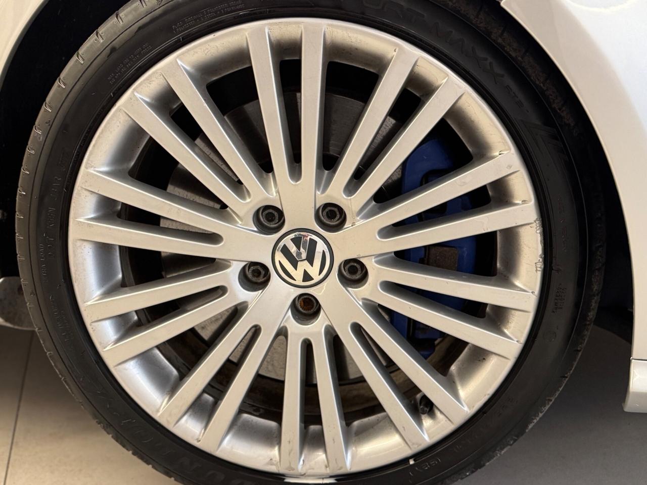 VOLKSWAGEN GOLF R32 5PORTE DSG PELLE TETTO 250CV PERMUTE FULL