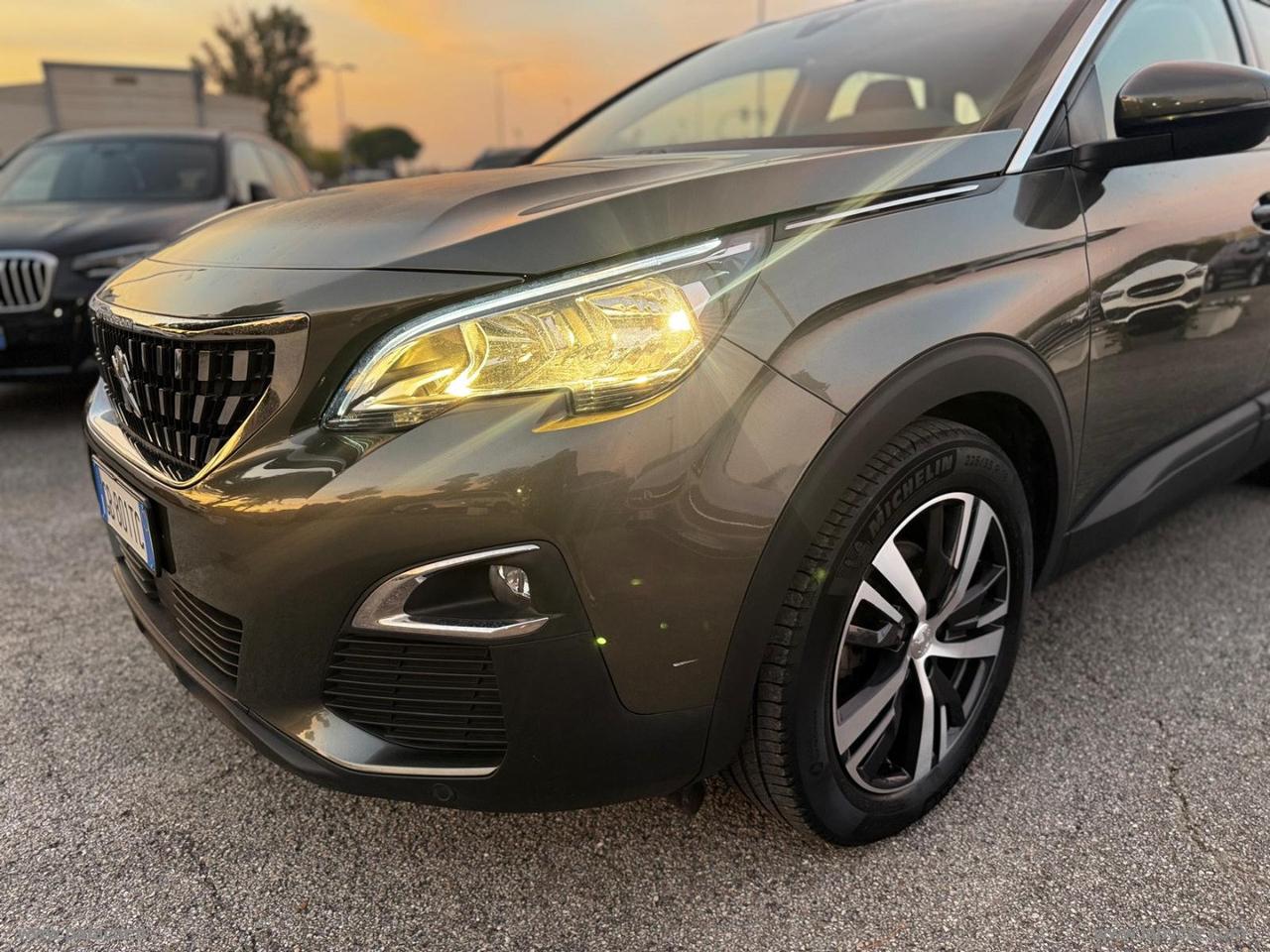 PEUGEOT 3008 BlueHDi 130 S&S EAT8 Allure