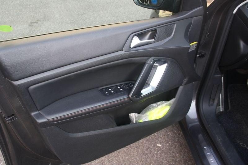 Peugeot 308 Allure BlueHDi 130 EAT8 S&S aut.