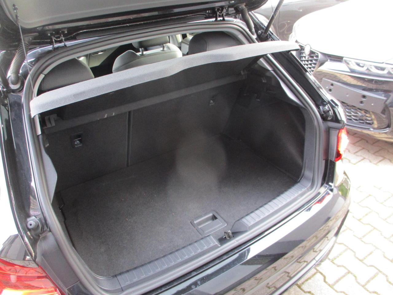 Audi A1 Sportback 30 1.0 tfsi Identity Black 116cv s-tronic