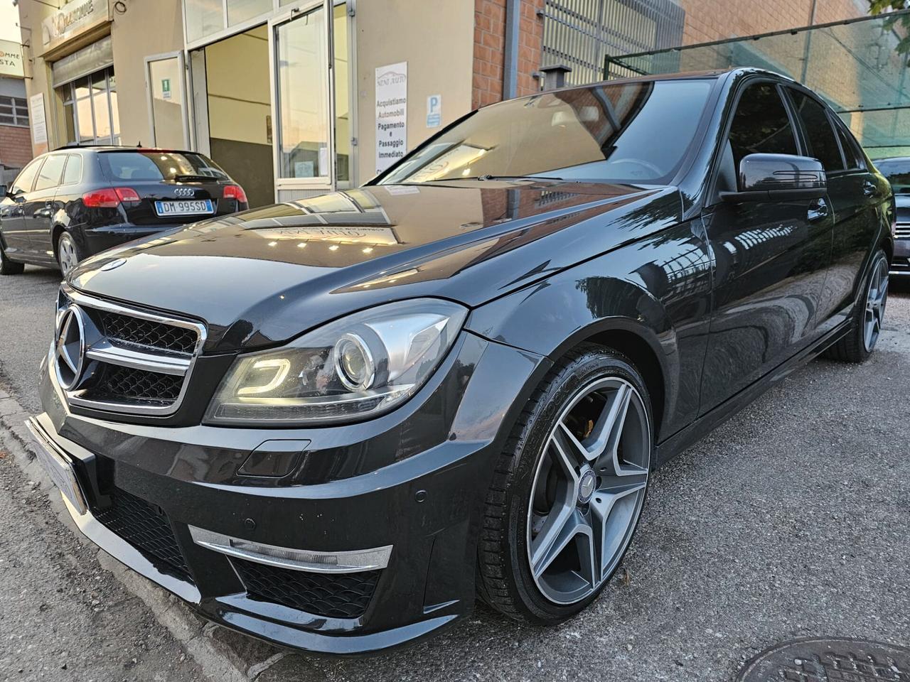 Mercedes-benz C 200 CDI 136cv*Look C63 AMG*Navi*Bi-Xeno*18*