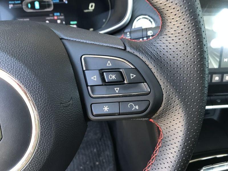 MG ZS EV Luxury 72 kWh IVA ESPOSTA * 8.700 KM!!
