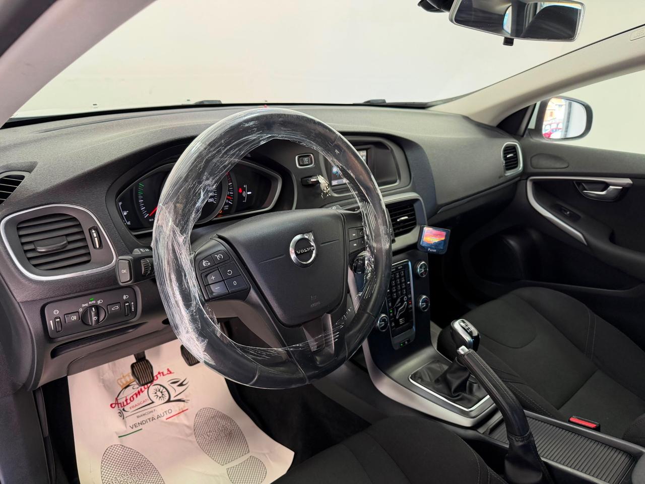 Volvo V40 D2 2.0 TDI 120 CV -UNIPRO-GARANTITA -2018