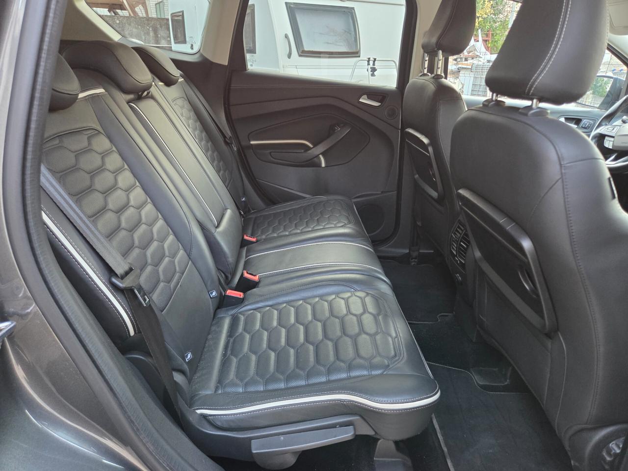 Ford Kuga 2.0 TDCI 150 CV S&S 4WD Powershift Vignale