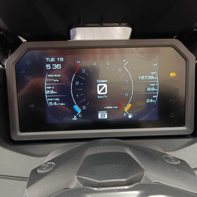 Yamaha T-Max 560 Tech Max - 2025