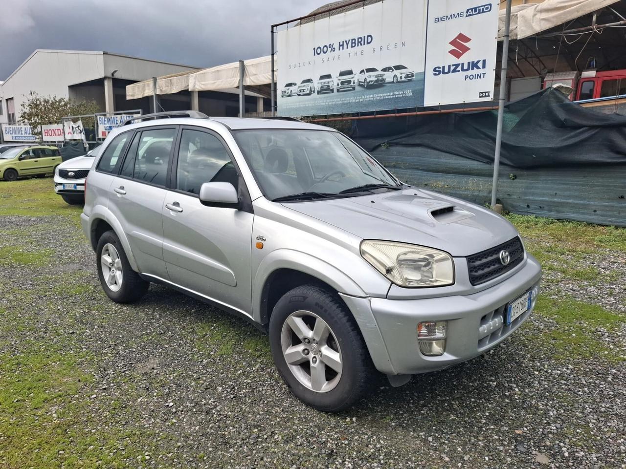 Toyota RAV4 2.0 - 5 porte con GANCIO TRAINO