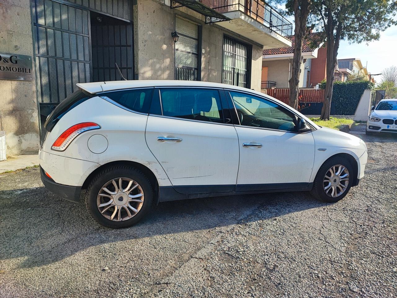 Lancia Delta 1.6 MJT DPF Silver