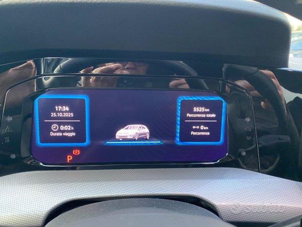 VOLKSWAGEN Golf 1.5 eTSI 150 CV DSG Style