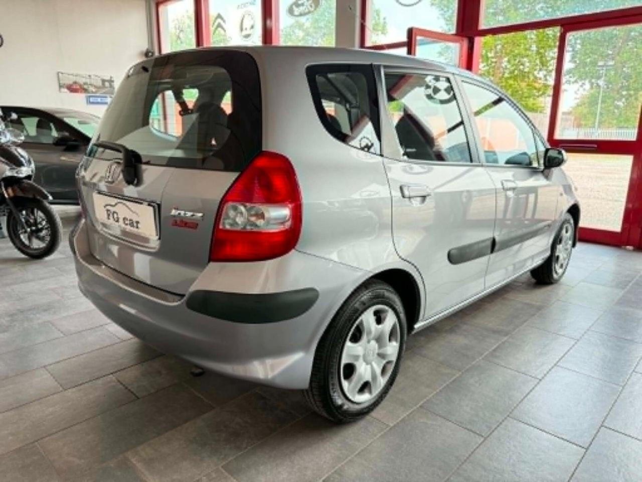Honda Jazz 1.2 i-DSi 87cv 5 porte Live NEOPATENTATI